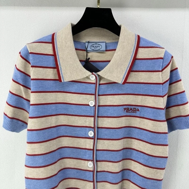 Unisex Prada T-Shirts 165840