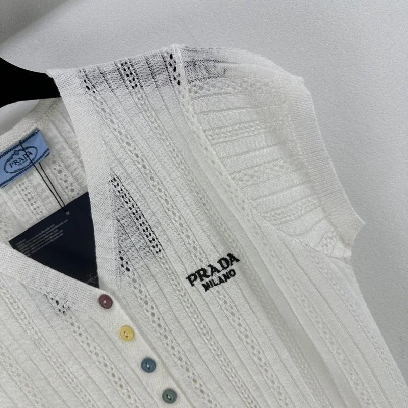 Prada T-Shirts Breathable 165774