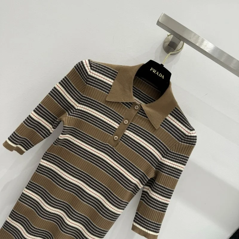 Prada T-Shirts Neat 165768