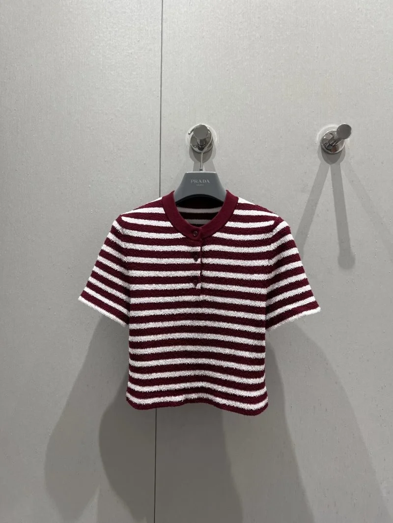 Prada T-Shirts Trendsetting 165753