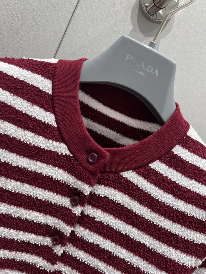 Prada T-Shirts Trendsetting 165753