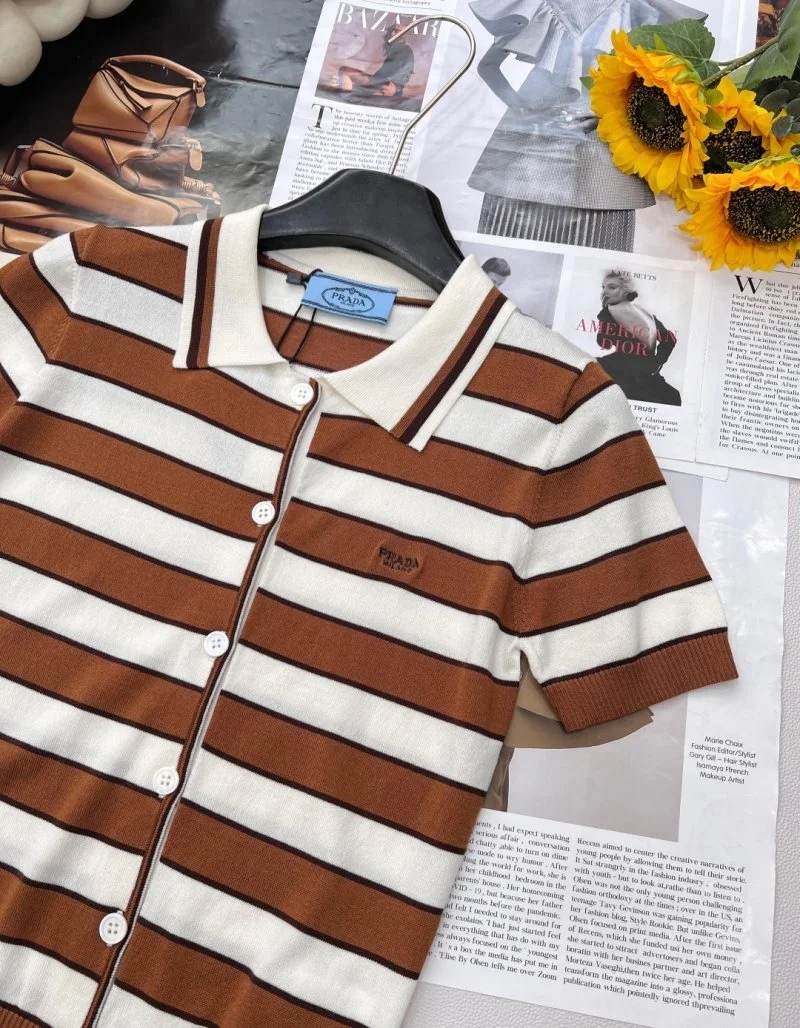 Stylish Prada T-Shirts 165744
