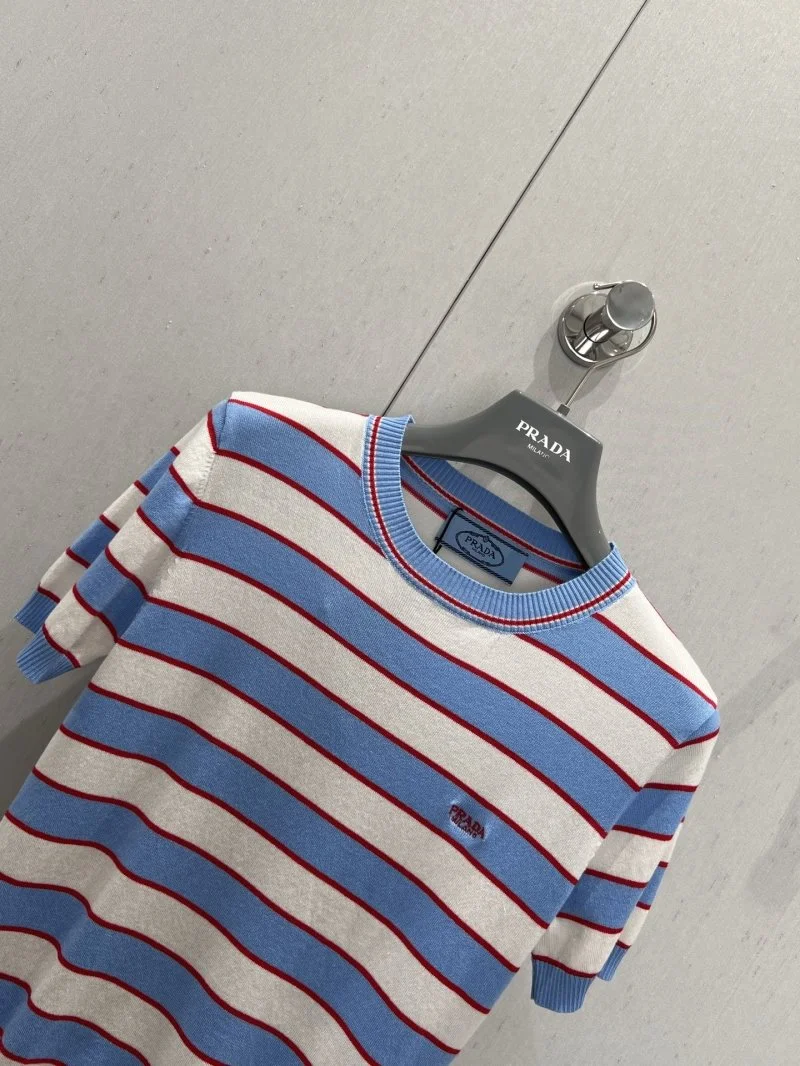 Prada T-Shirts GoAnywhere 165742