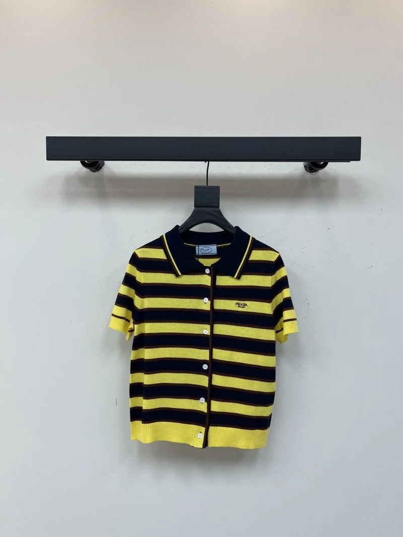 Trendy Prada T-Shirts 165738