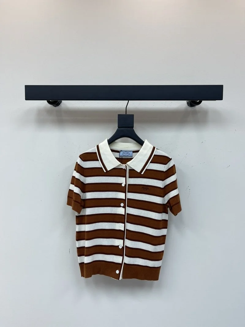 Trendy Prada T-Shirts 165738