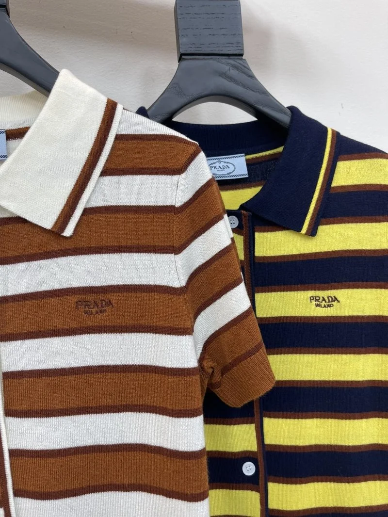 Trendy Prada T-Shirts 165738