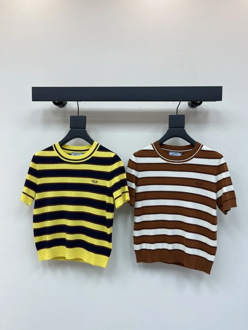 Prada T-Shirts WaterResistant 165783