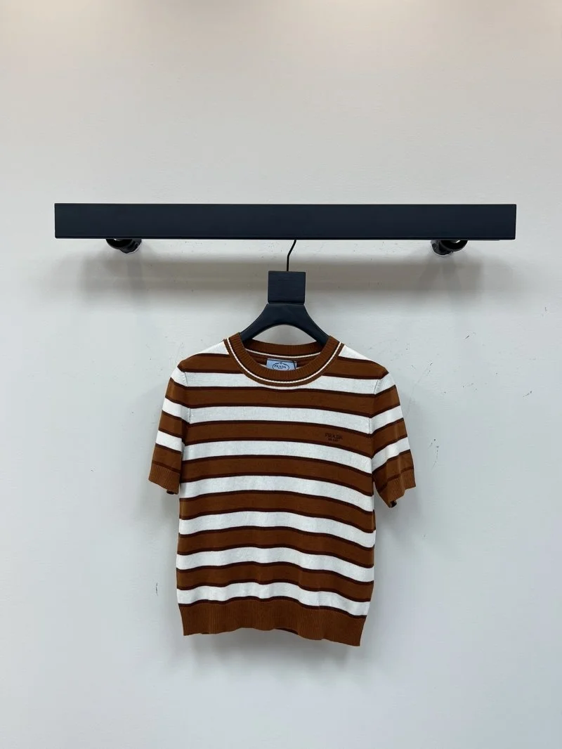 Prada T-Shirts WaterResistant 165783