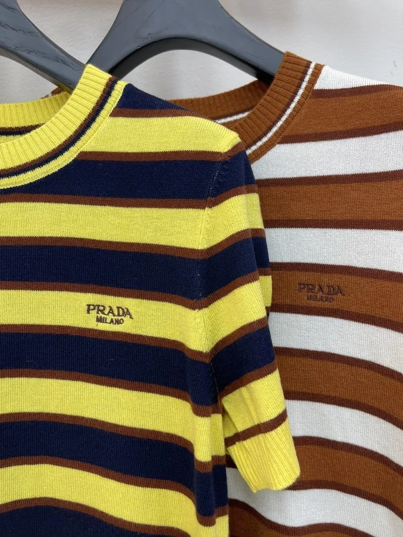 Prada T-Shirts WaterResistant 165783