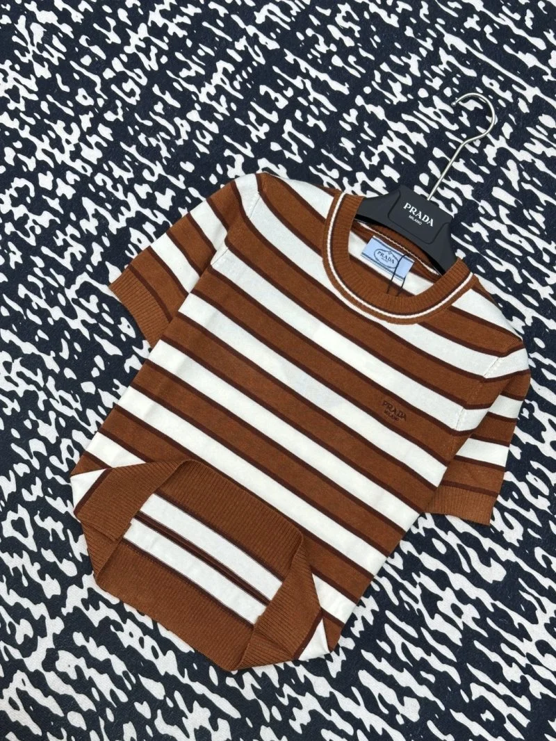 Prada T-Shirts Lightweight 165733
