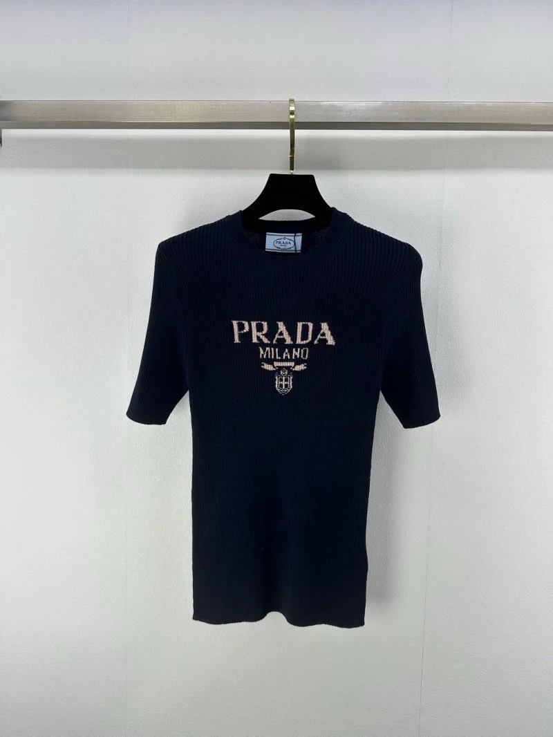Prada T-Shirts Trendsetting 165725