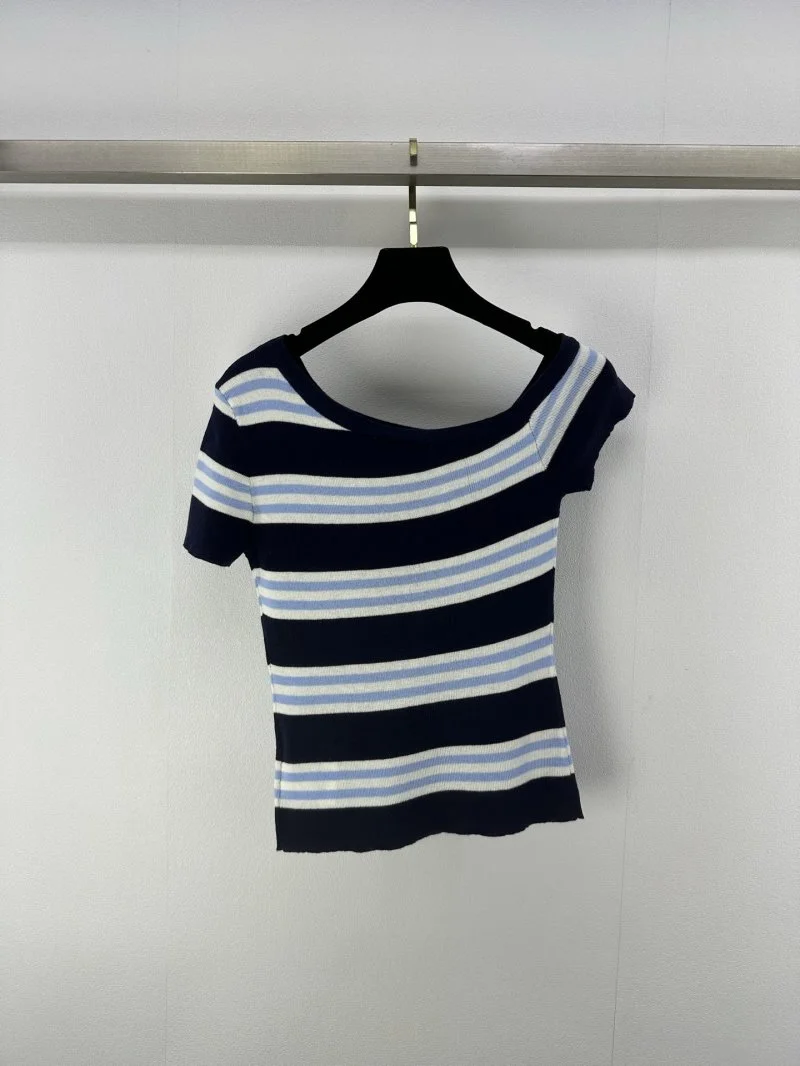 SoftTouch Prada T-Shirts 165726