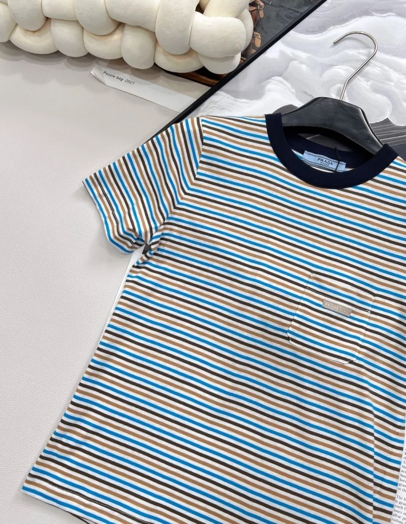 Trendsetting Prada T-Shirts 165734