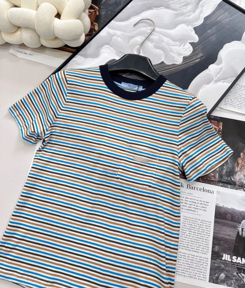 Trendsetting Prada T-Shirts 165734