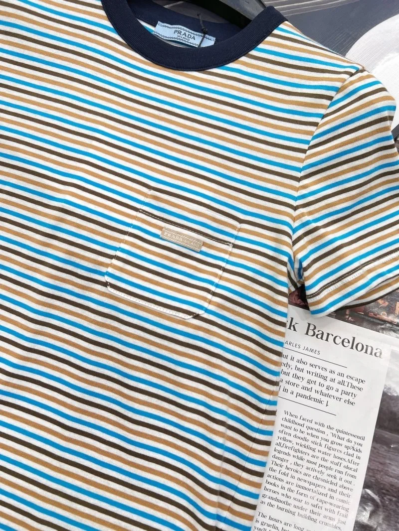 Trendsetting Prada T-Shirts 165734