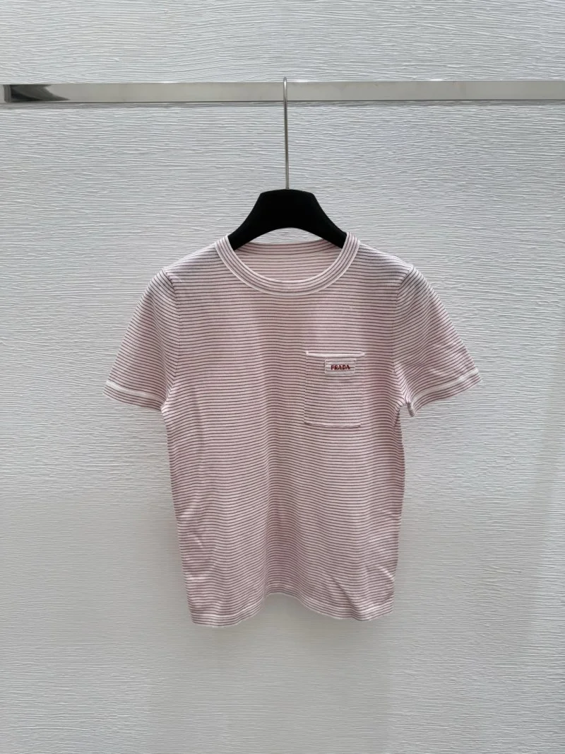 Breathable Prada T-Shirts 165685