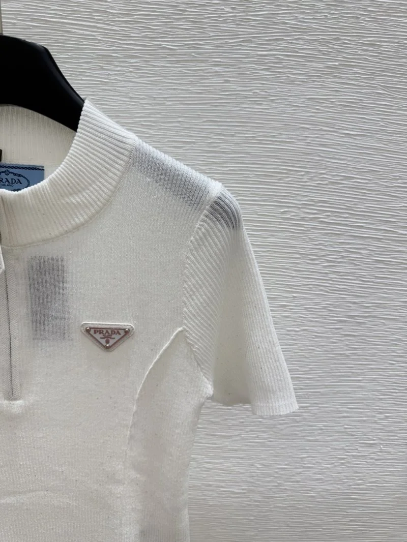 EyeCatching Prada T-Shirts 165693
