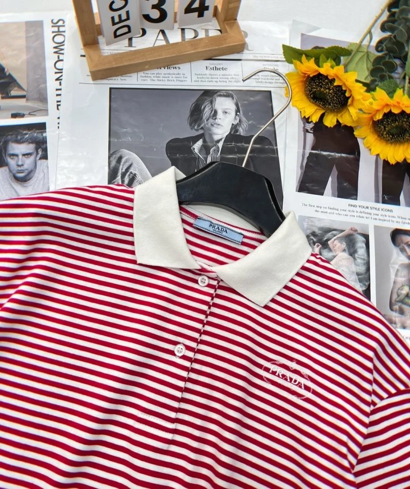 Prada T-Shirts Chic 165656