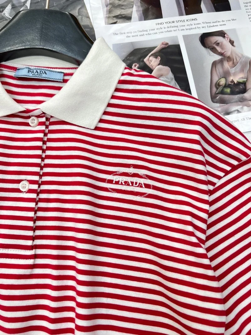 Prada T-Shirts Chic 165656