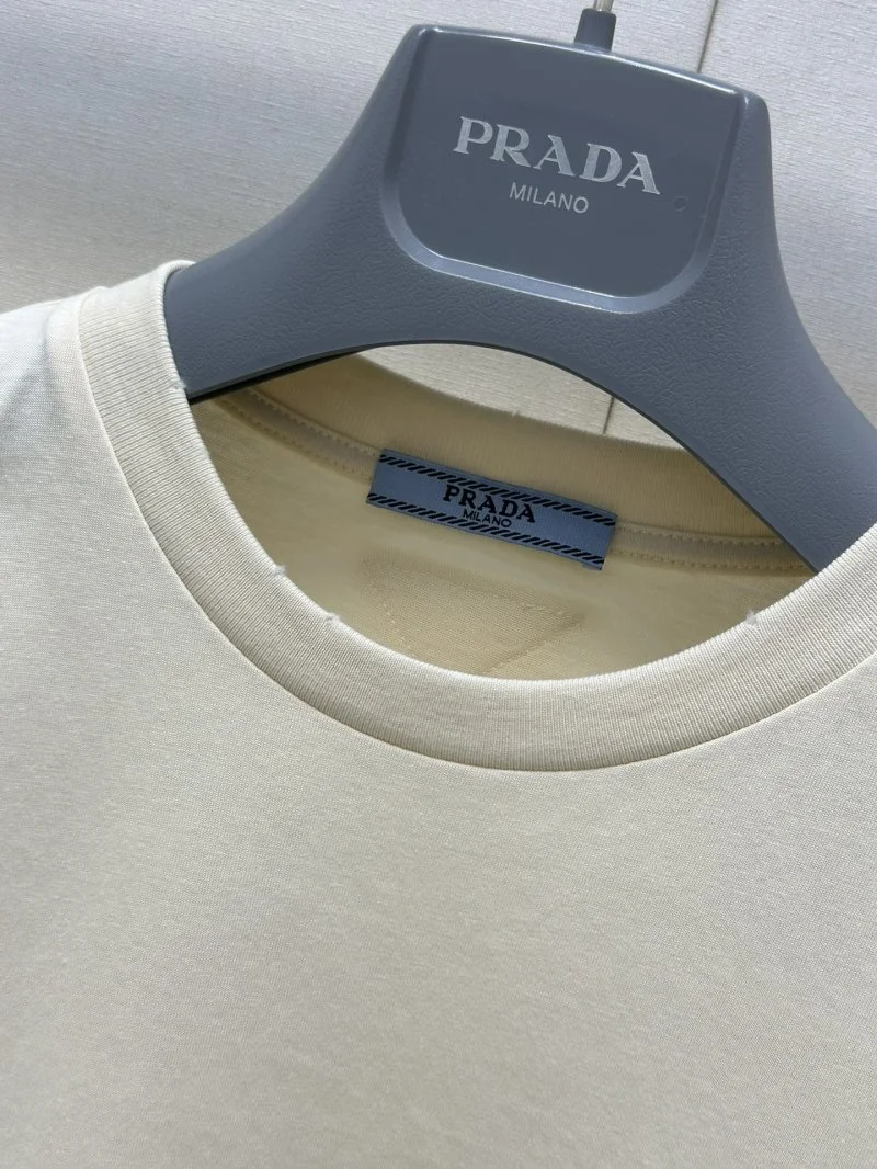WellDesigned Prada T-Shirts 165654