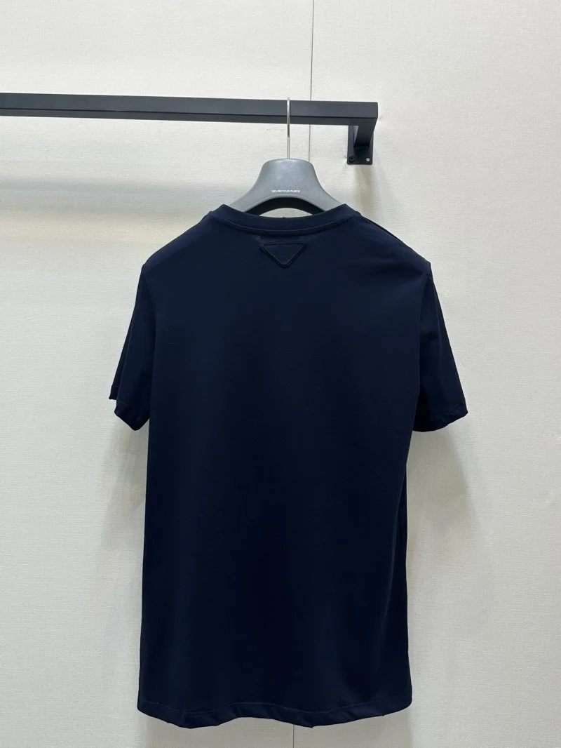 Trendsetting Prada T-Shirts 165657