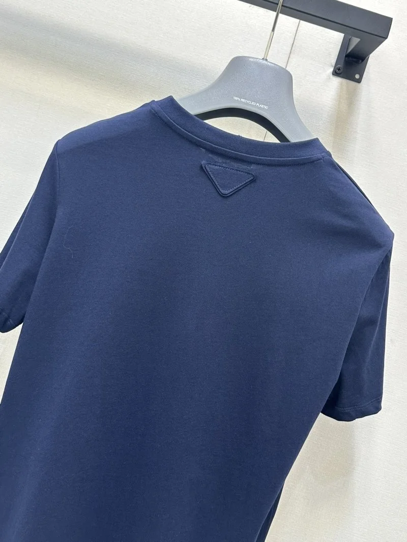 Trendsetting Prada T-Shirts 165657