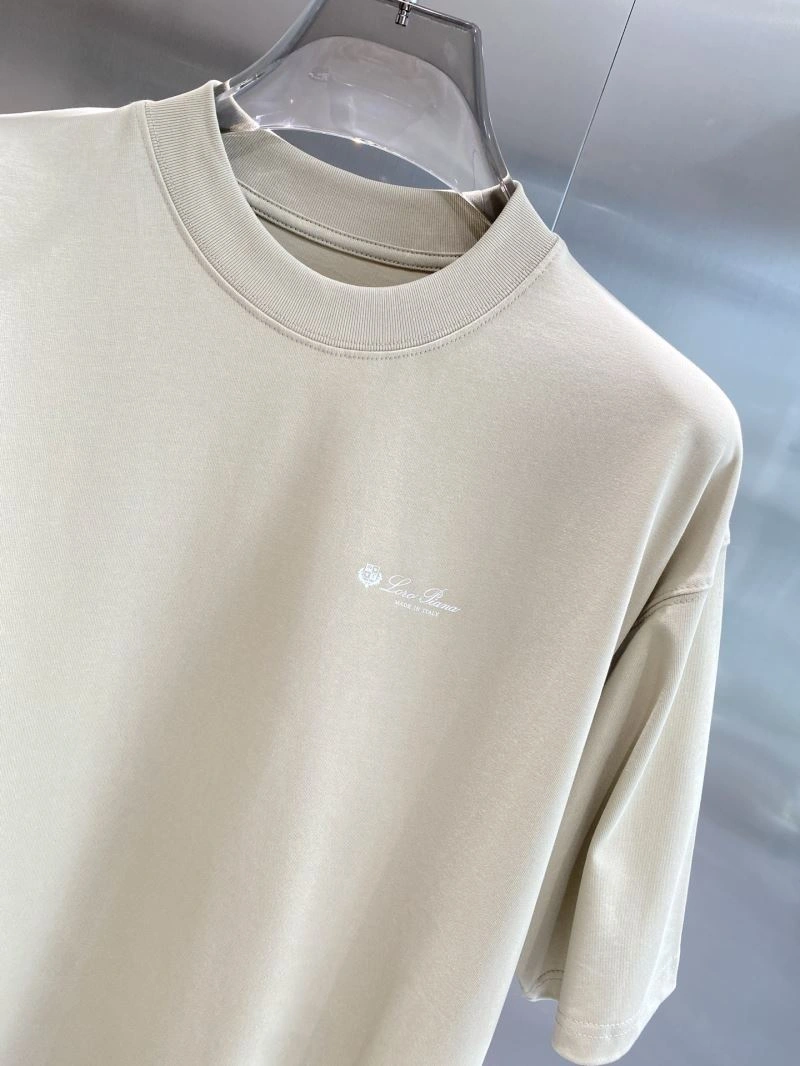 ComfortFit Prada T-Shirts 169355