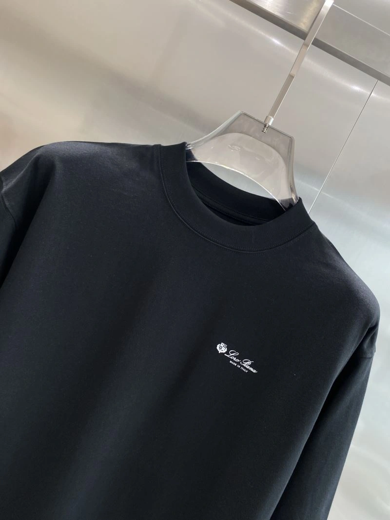 Elegant Prada T-Shirts 169351