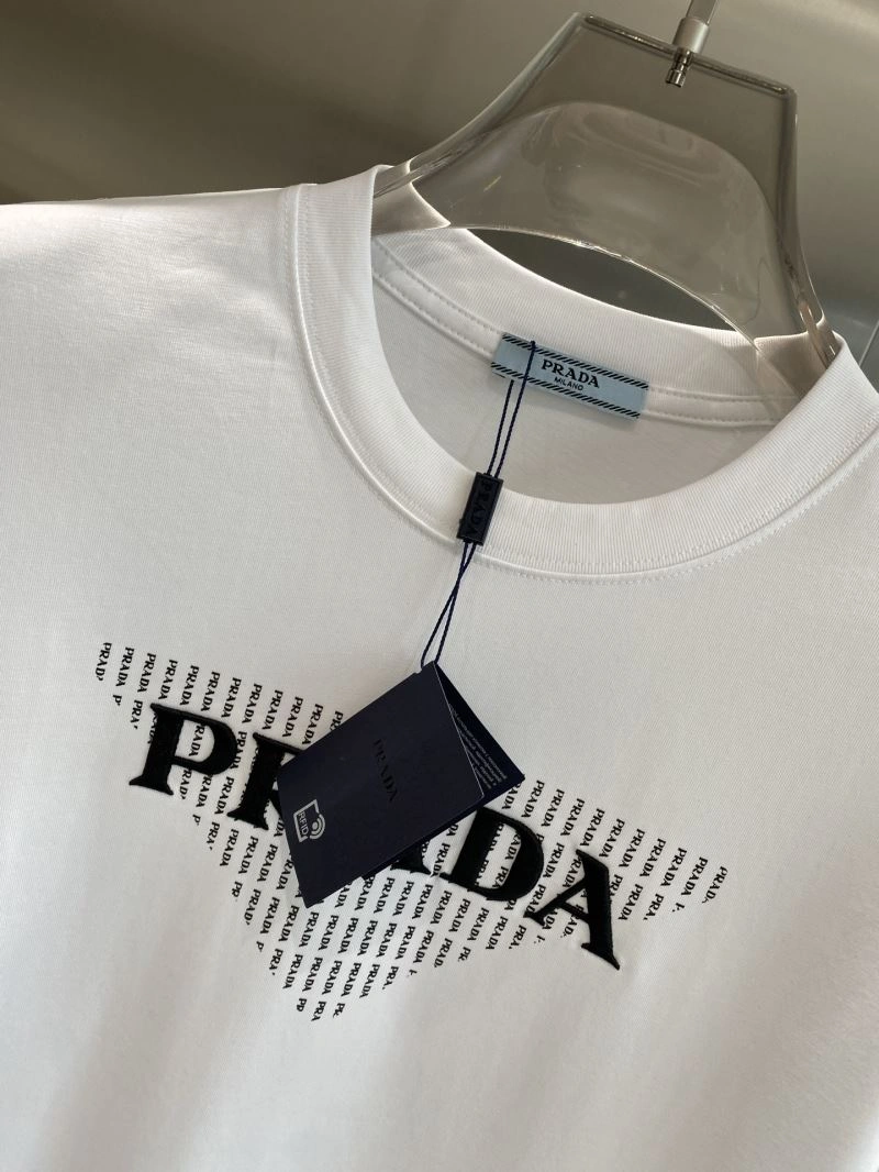 Stretchable Prada T-Shirts 169346