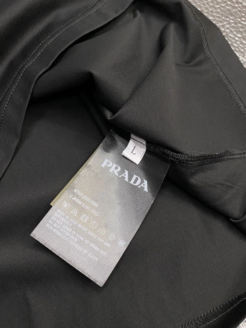 Prada T-Shirts FreshLook 169332