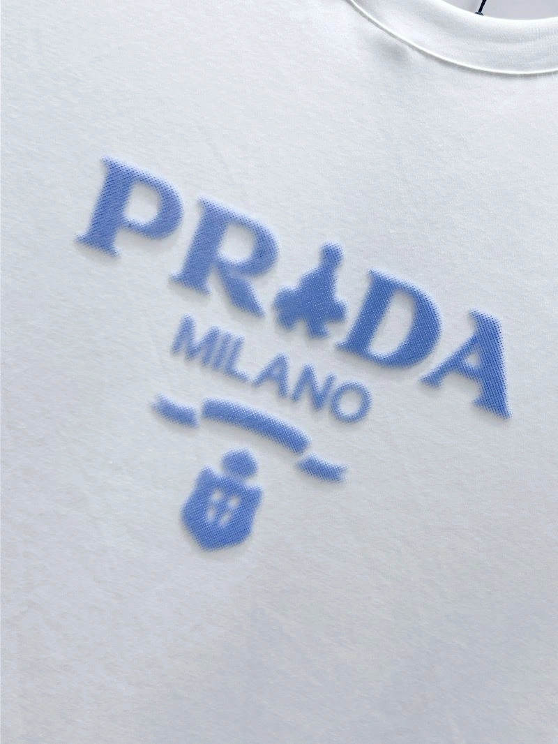 Prada T-Shirts Breathable 169329