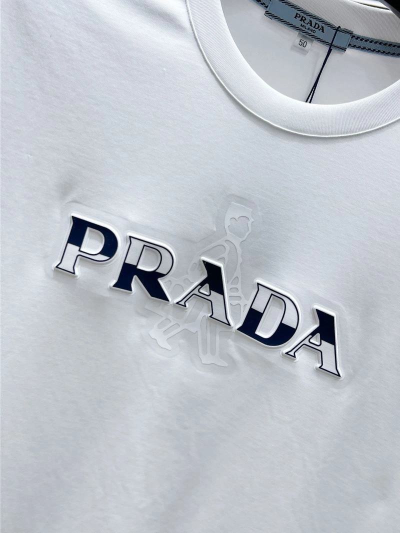 Prada T-Shirts Chic 169324