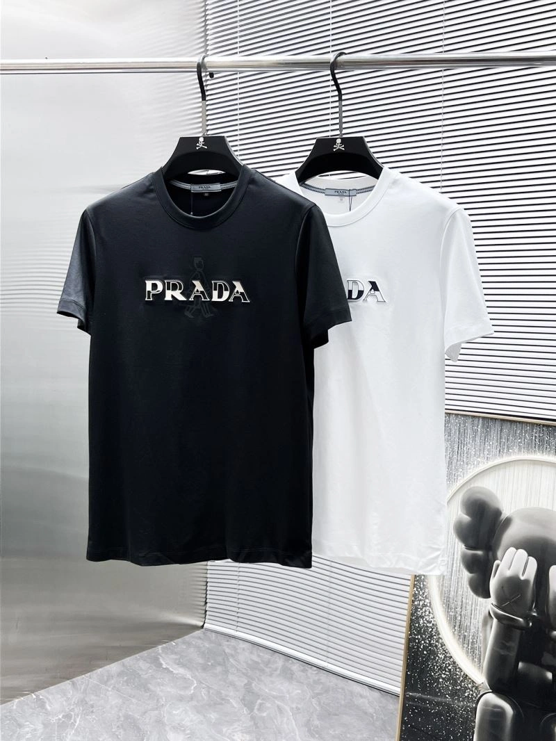 Prada T-Shirts Chic 169324