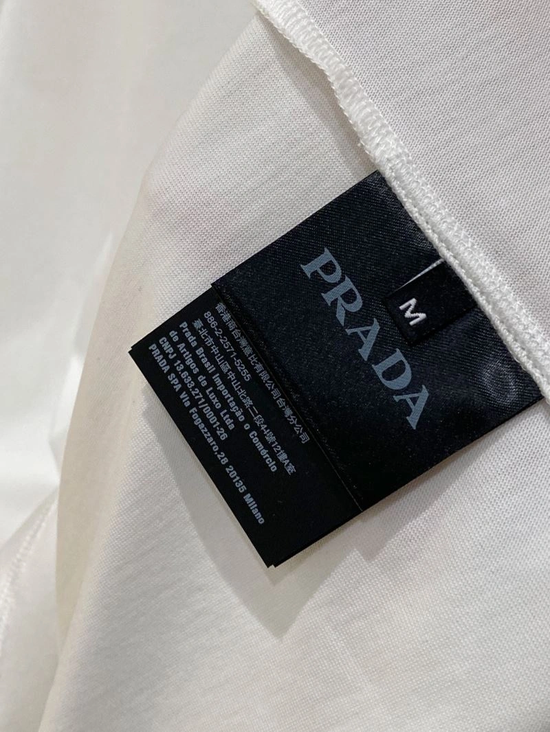 Resilient Prada T-Shirts 169325