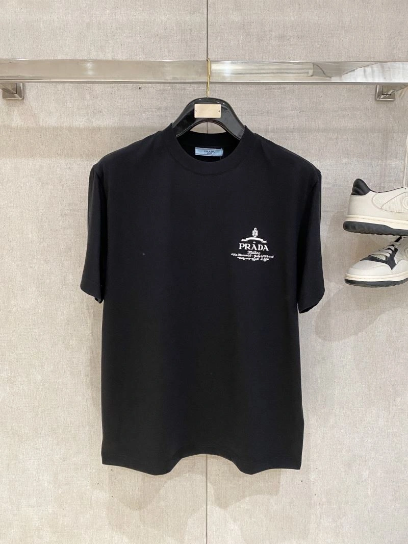 Comfortable Prada T-Shirts 169331