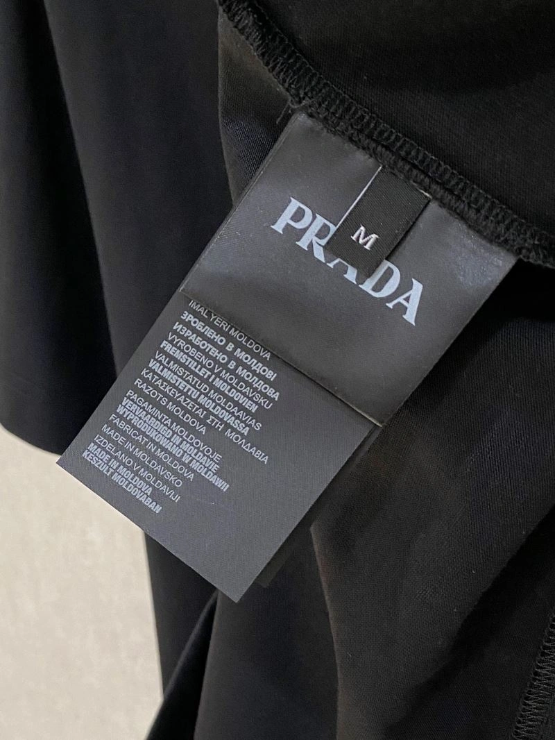 Comfortable Prada T-Shirts 169331