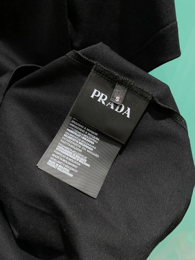 Prada T-Shirts Contemporary 169317