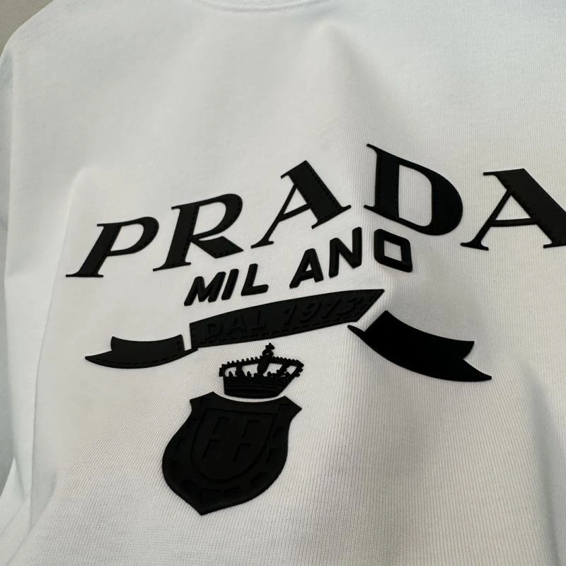 Prada T-Shirts Breathable 169341