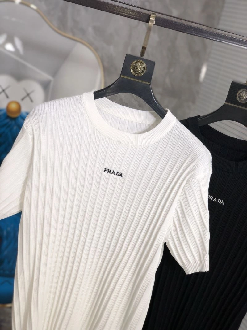 Sleek Prada T-Shirts 169321