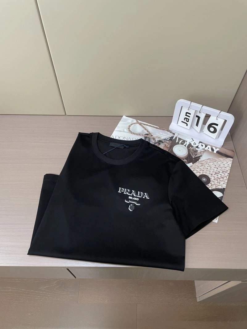 Prada T-Shirts Comfortable 169293