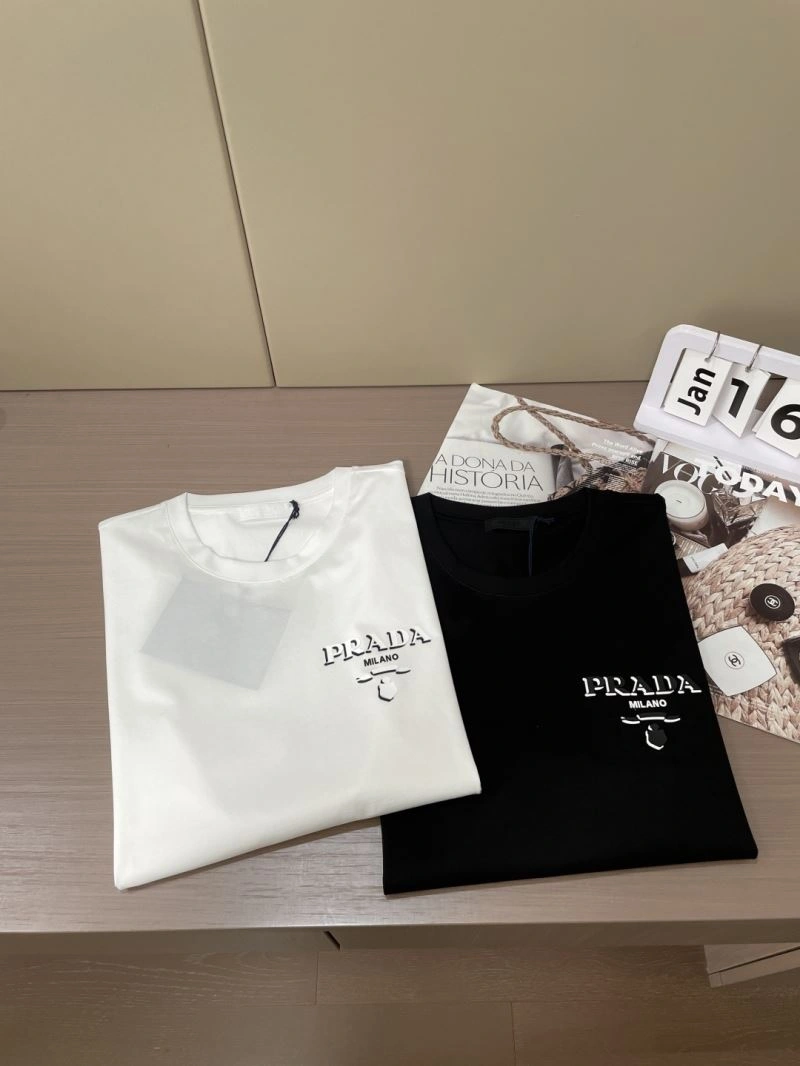 Prada T-Shirts Comfortable 169293