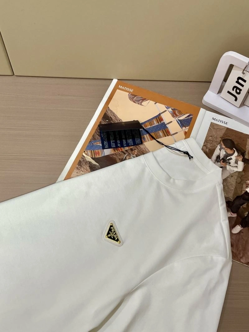 Prada T-Shirts Unique 169300