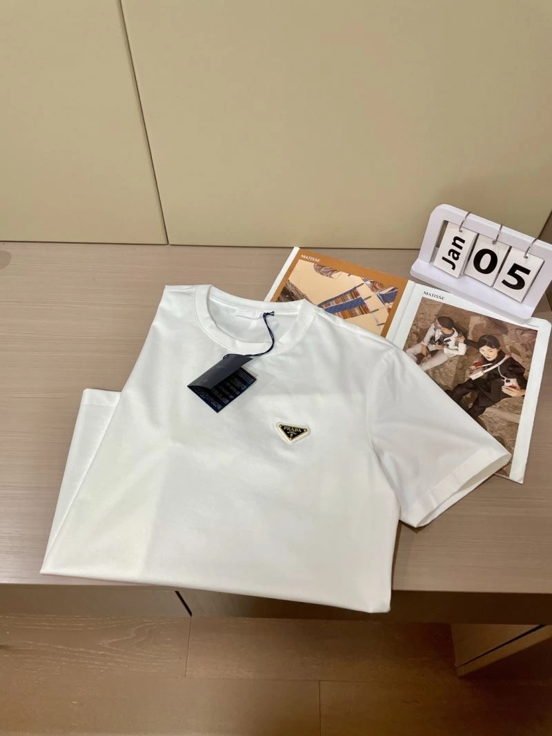 Prada T-Shirts Unique 169300