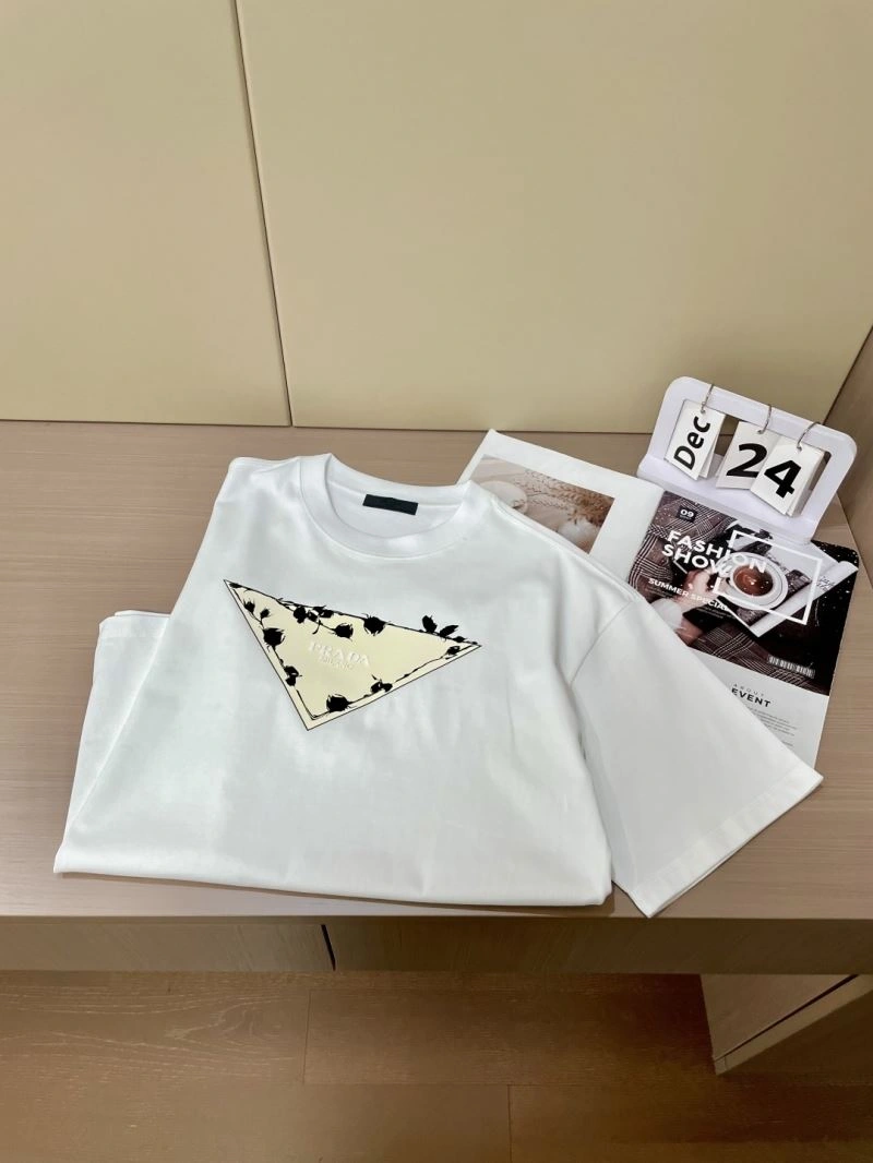 Prada T-Shirts Practical 169304