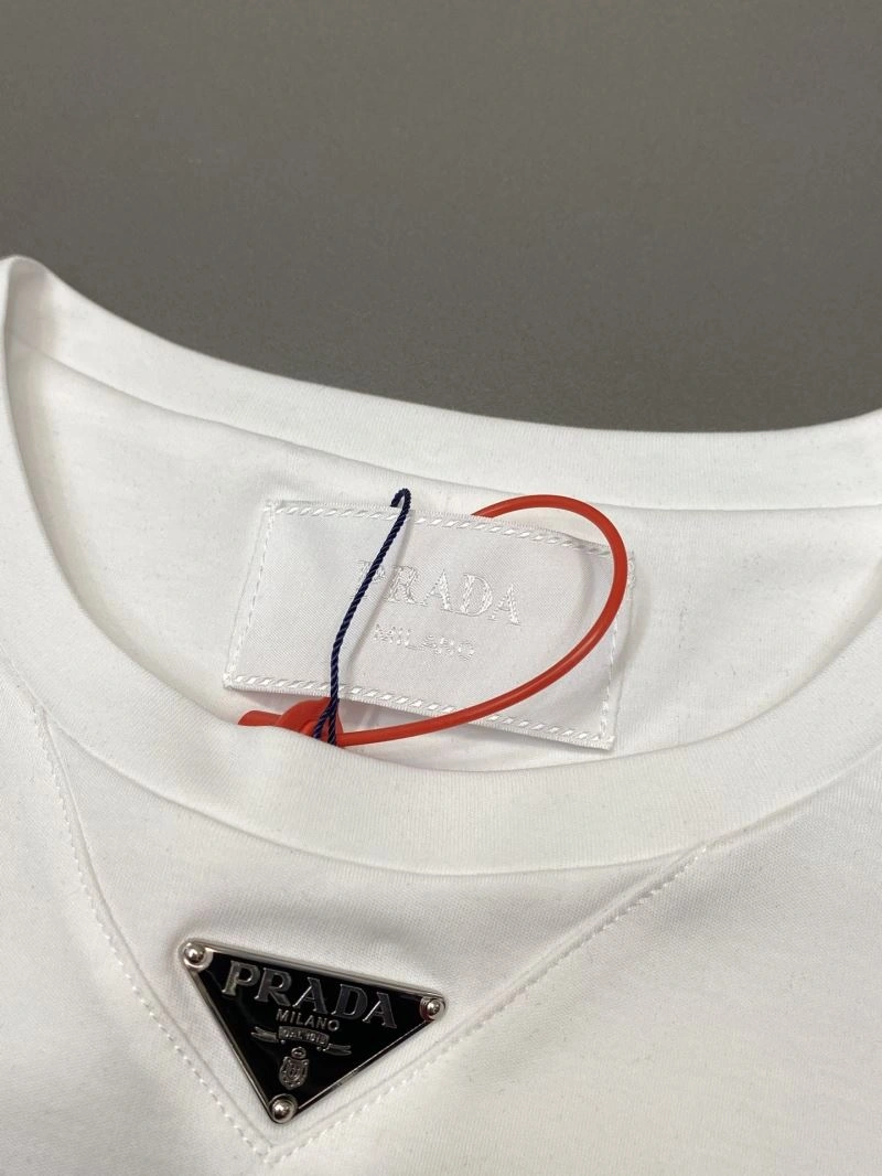 Prada T-Shirts FreshLook 169301