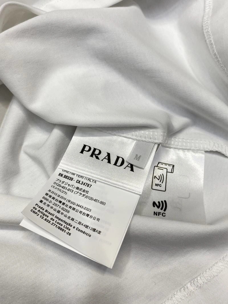 Prada T-Shirts FreshLook 169301