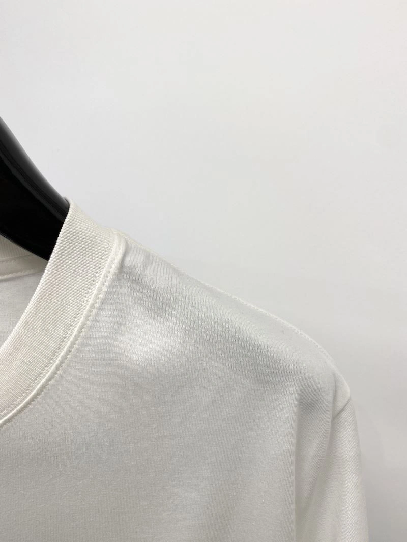 Trendsetting Prada T-Shirts 169296