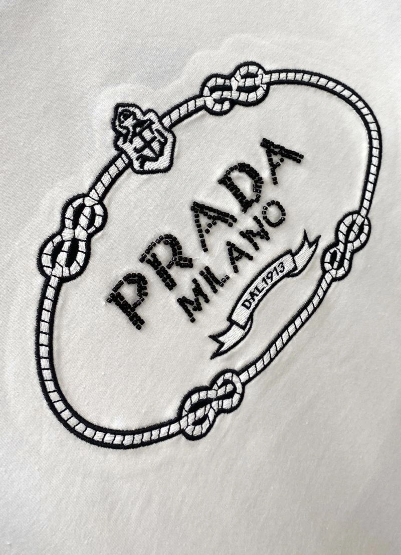 Trendsetting Prada T-Shirts 169296