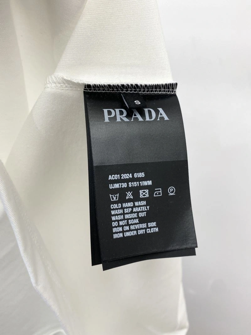 Trendsetting Prada T-Shirts 169296