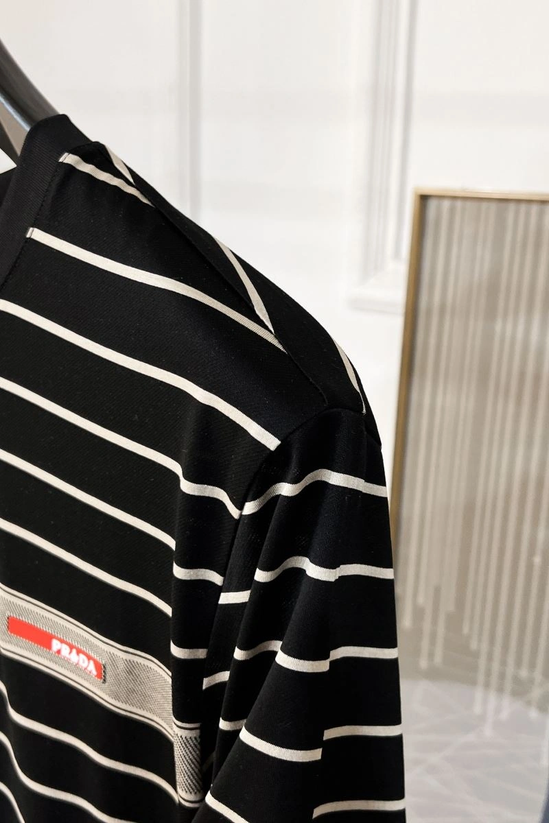 Prada T-Shirts Refined 169311